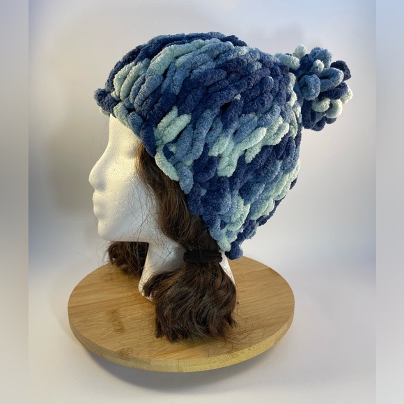Handmade Kid’s Super Soft & Cozy Winter Hat With Loopy Pom-Pom - Variegated Blue - Picture 5 of 9